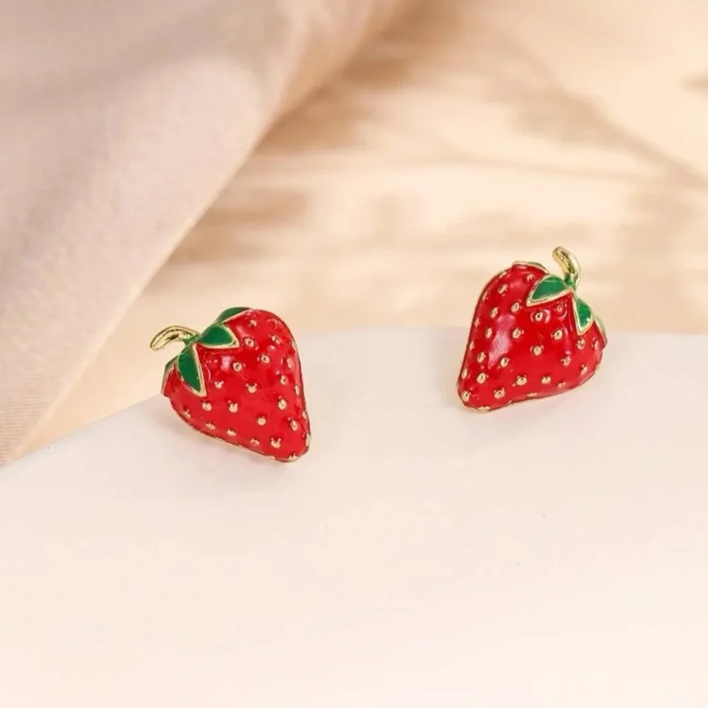 🍓 Strawberry Earrings 🍓 - Picture 1 of 4